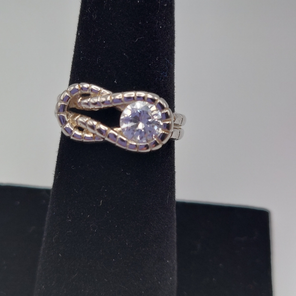 925 Unique Ring w/ Simulated Diamond size 5.75.